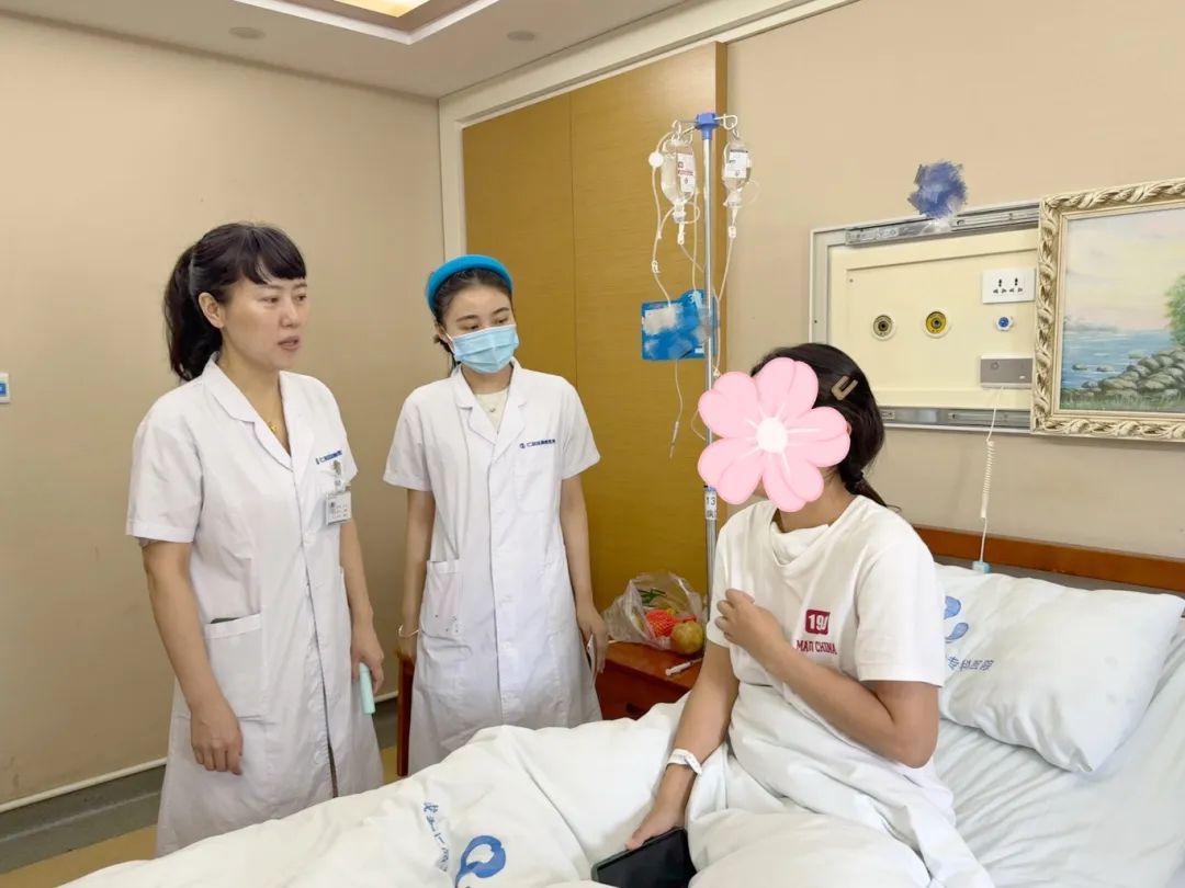 <b>内江一对夫妻，相隔一年双双患甲状腺癌，癌会传染吗？仁品专家：“与这些原</b>